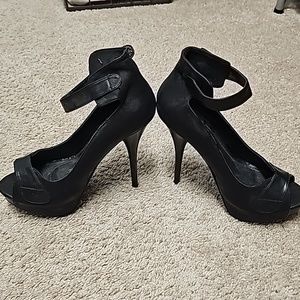 Liliana Heels